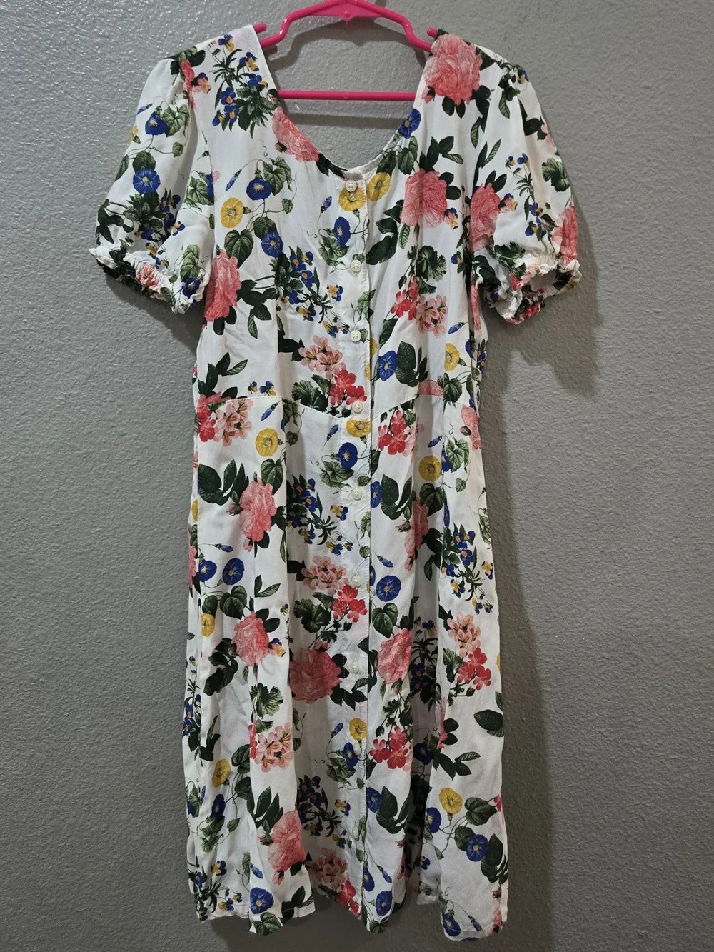 Bundle of Girls Old Navy Dresses - Floral Button-Front and Black Daisy XL Plus